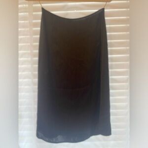 Aritzia Wilfred movement skirt